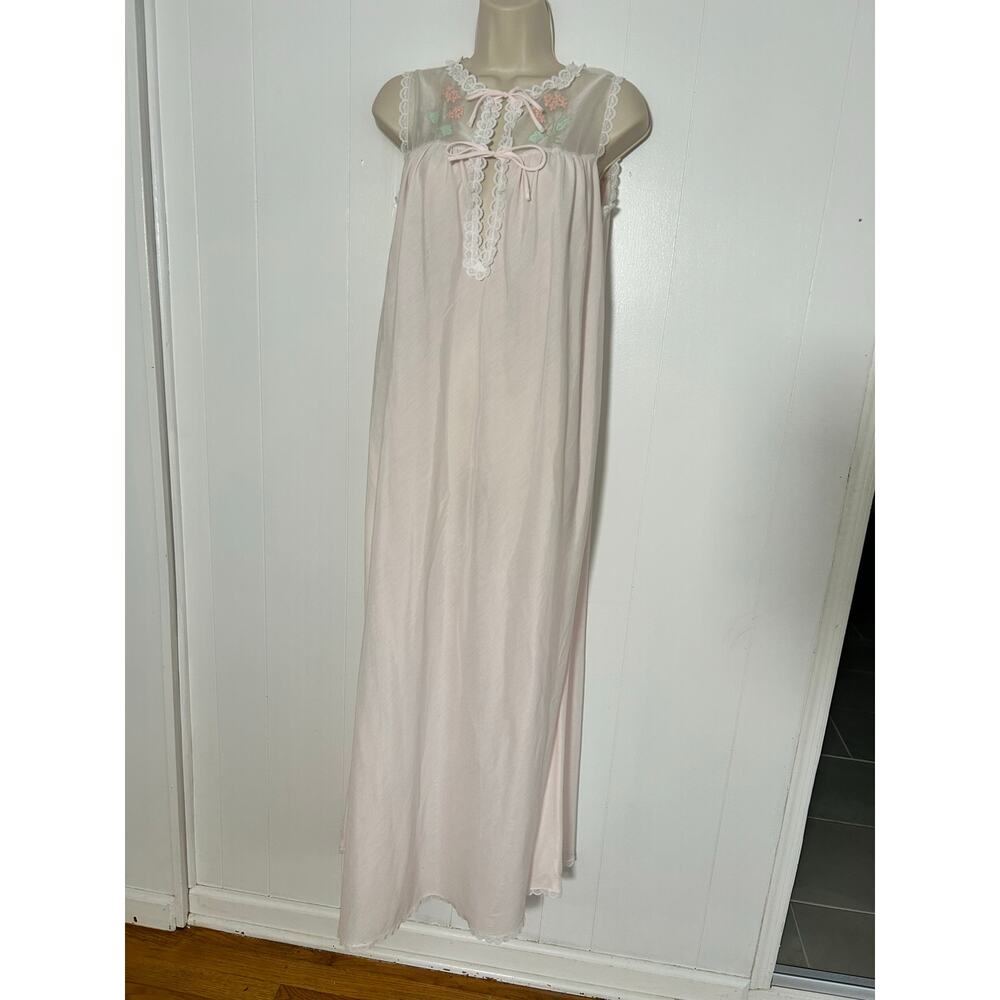 Vintage Corhan Light Pink Night Gown with Lace Detail and Embroidery Size Small